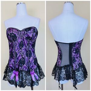 1990s / Y2K Fredericks Of Hollywood Purple Witchy Corset /  Size 38